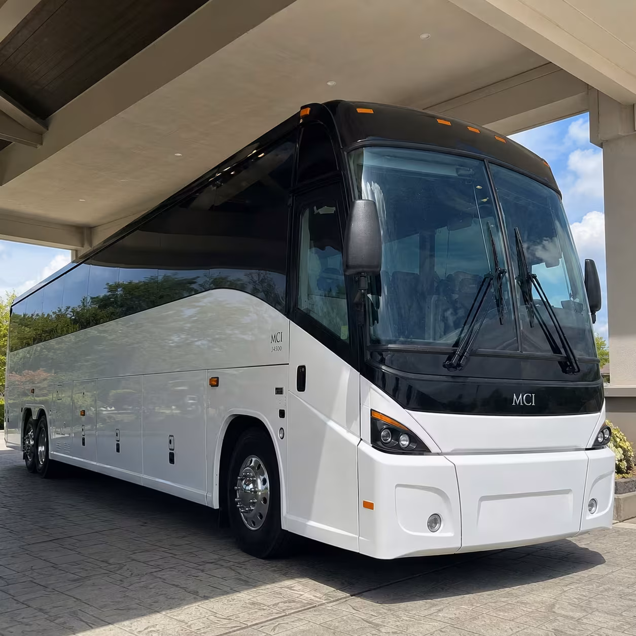 alameda shuttle buses for government agencies and city departments